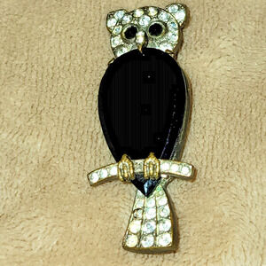 Vintage Owl Brooch Pin Black Glass Rhinestone Costume Jewelry Mid‑Century
